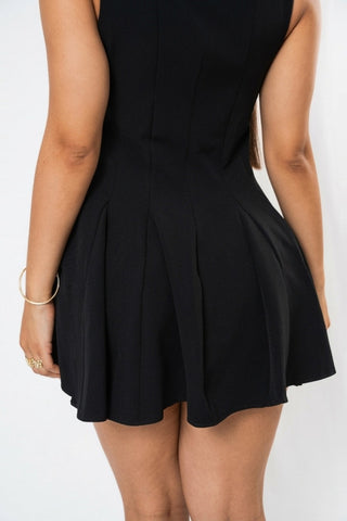 VESTIDO NEGRO MANGA SISA CON MOÑO EN EL CUELLO