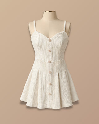 VESTIDO BEIGE DE CHANEL CON ESCOTE EN CORAZON Y 6 BOTONES