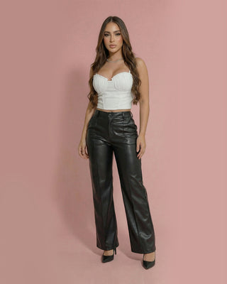 Crop Top blanco  con Copas Estilo Sirena y Ajuste de Corset en la Espalda