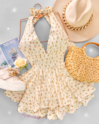 Romper Floral con Amarre al Cuello y Escote