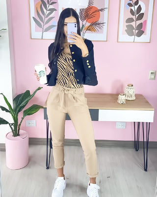 Blusa tejida animal print cuello cuadrado