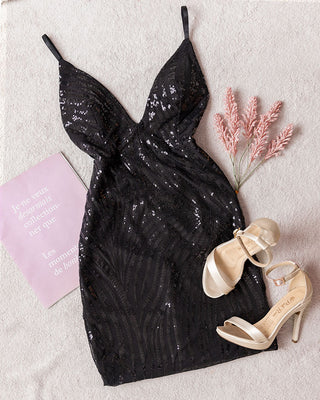 VESTIDO NEGRO DE LENTEJUELAS