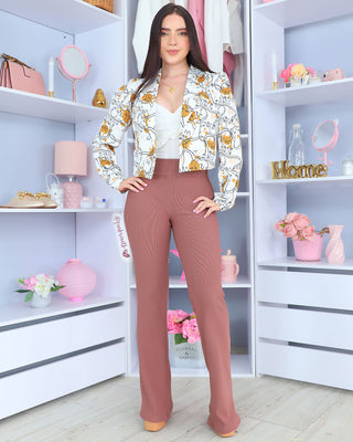 Blazer corto, manga puff y estampado de gatos