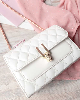 BOLSO BLANCO TIRA EN CADENA DORADA