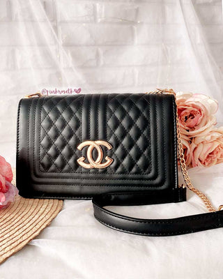 BOLSO NEGRO DE TAPA