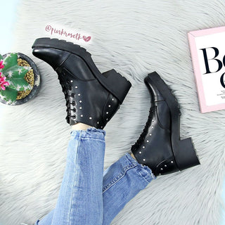 BOTINES CLÁSICOS BAJOS CON REMACHES PLATA
