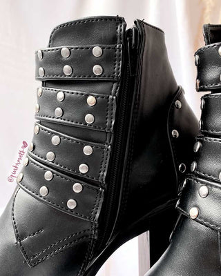 BOTINES TACÓN 4 CORREAS
