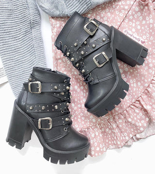 BOTINES GOTIC STRAPS