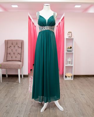 VESTIDO CON APLIQUES DE PIEDRAS Y CANUTILLOS EN LA CINTURA