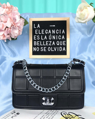 BOLSO CON CADENA PLATEADA