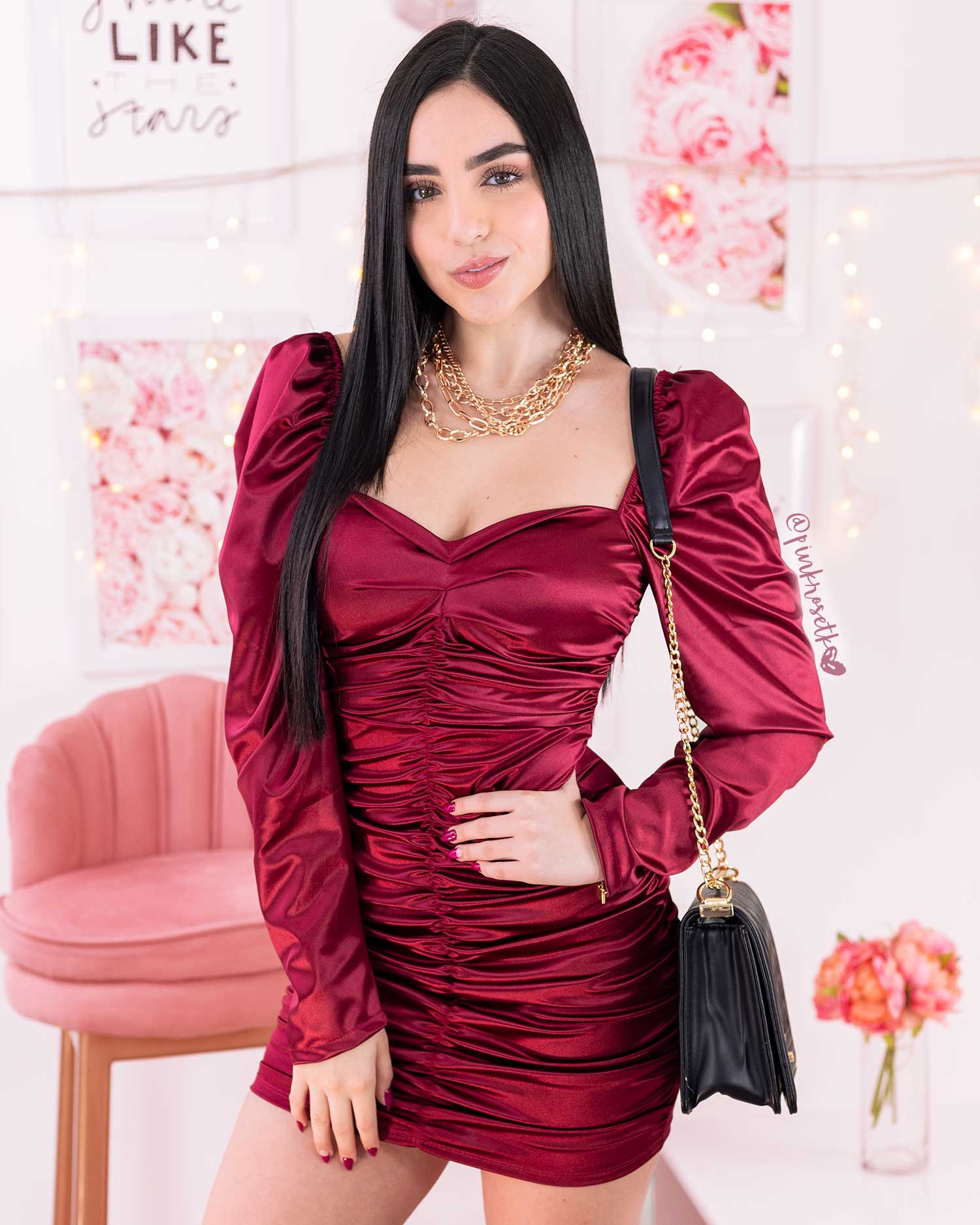 VESTIDO SATINADO MANGA LARGA