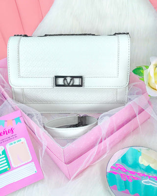 BOLSO BLANCO DE CADENA PLATEADA