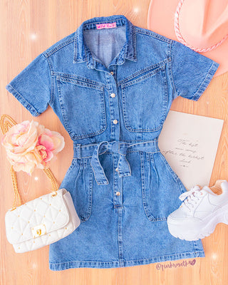 VESTIDO DE JEAN MANGA CORTA Y LAZO
