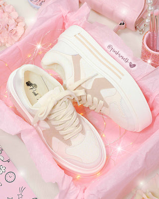 Tenis de suela plana con franjas rosadas
