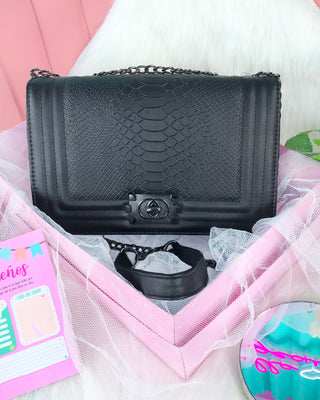 BOLSO NEGRO DE CADENA