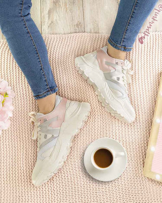 TENIS BLANCOS CON APLIQUES ROSA Y PLATA