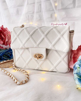BOLSO BLANCO ROMBOS EN X