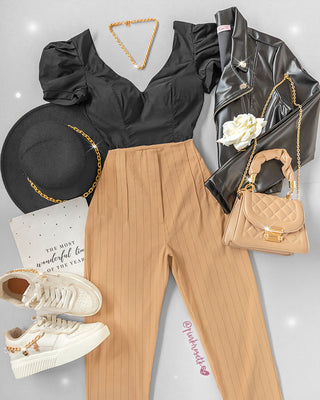 ¿Quieres lucir a la moda y sentirte cómoda al mismo tiempo? Nuestros almacenes de moda elegante en Bogotá tienen la respuesta. Descubre nuestra selección de prendas de vestir para mujer, incluyendo blazers largos, faldas, pantalones de moda y blusas para dama modernas. También contamos con una amplia variedad de camisas sport y jeans para mujer.