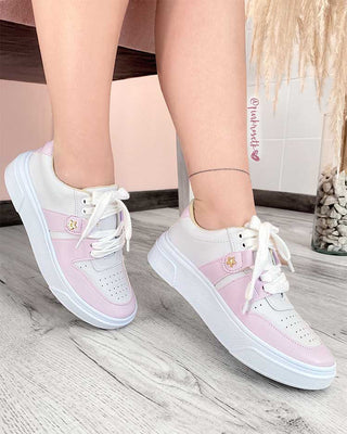 TENIS LILA ESTRELLITA (Usado por modelo)