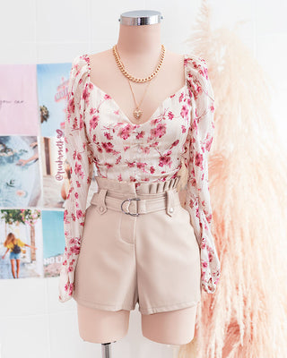 Blusa flores primaverales
