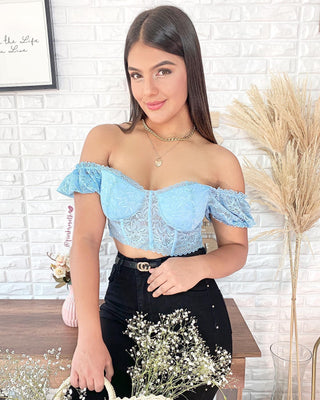Crop top de encaje azul