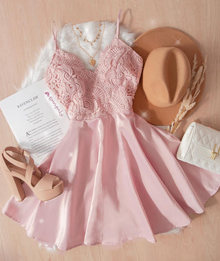 Vestido top en encaje falda en satin