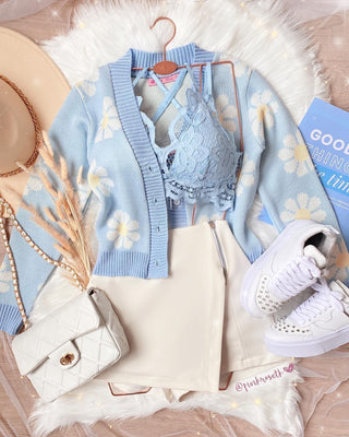 Crop top de encaje y moras