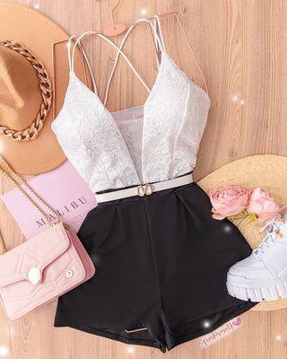 Romper blusa de encaje y short