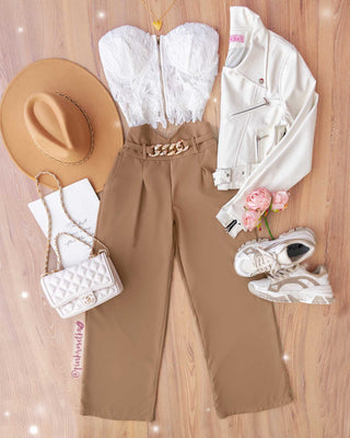 PANTALÓN ANCHO CON CADENA