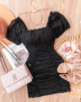 VESTIDO NEGRO ENCAJES