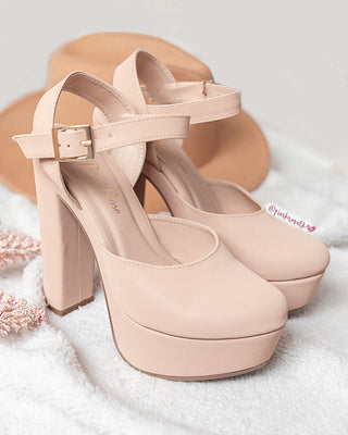 SANDALIAS CERRADAS EN PUNTA